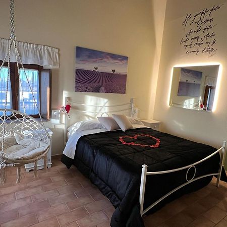 Locanda Del Tavolo Matto Потенца-Пичена Экстерьер фото