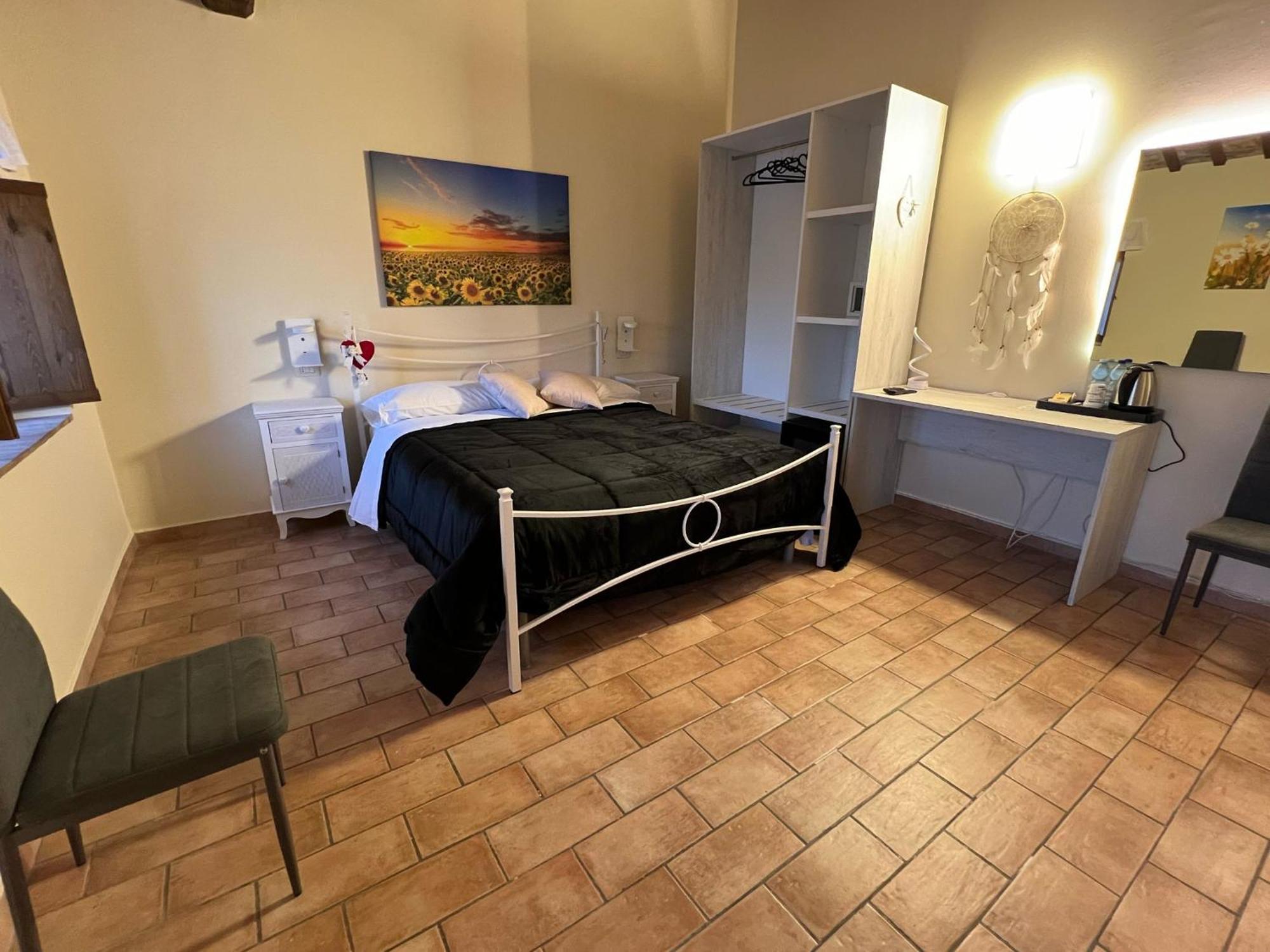 Locanda Del Tavolo Matto Потенца-Пичена Экстерьер фото